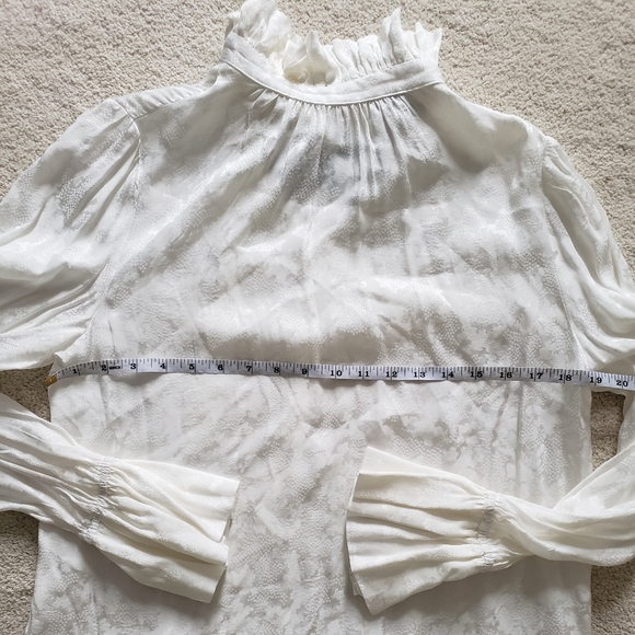 NWT Topshop Jacquard Ruffle Neck Blouse In Ivory sz6 - Picture 10 of 16